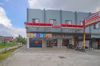 Exterior 4 OYO 90637 Rumah Ni Karo