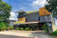 Bangunan Hotel Summerville