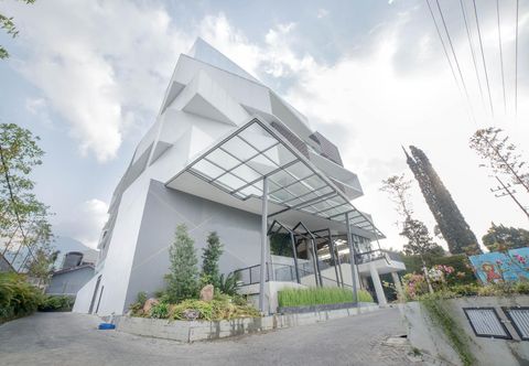 Exterior Horison Trunojoyo Batu Malang