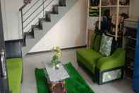 ล็อบบี้ SPOT ON 90639 Tresno Syariah Homestay