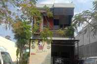 ภายนอกอาคาร SPOT ON 90639 Tresno Syariah Homestay