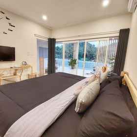 Bedroom 1 Summerfield Homestay and Cafe, Pacitan Villas