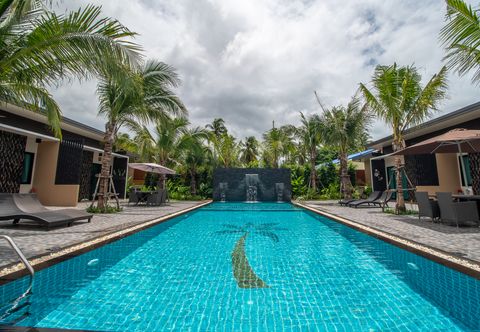 Kolam Renang Coco Pina