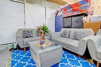 로비 4 OYO 90657 Jardin By Sayid