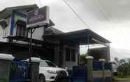 Exterior 3 SPOT ON 90662 Penginapan Syariah Dedesen