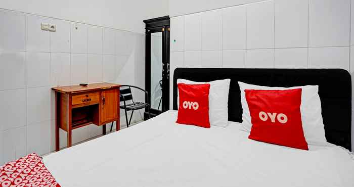 Kamar Tidur OYO 90668 Juwingan Syariah 1