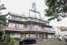 Bên ngoài Kost DKB 29