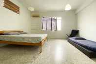 Bedroom OYO HOME 90295 Beacon Homestay Kuching