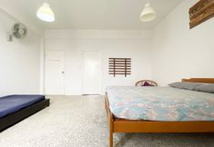 Bedroom 7 OYO HOME 90295 Beacon Homestay Kuching