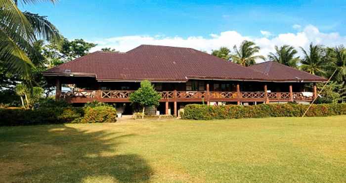 Exterior Coco Seaview Beach House