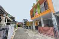 ภายนอกอาคาร OYO 90659 Griya Tentrem Syariah Lampung