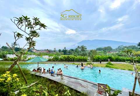Swimming Pool 5G Resort