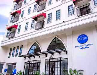 Bên ngoài 2 Hotel Dafam Enkadeli Thamrin Jakarta - DHM Syariah