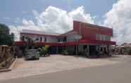 Exterior 2 Sunnyday Inn Merauke