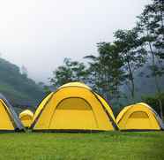 Bên ngoài 4 Tent at Lembah Indah Glamping Resort