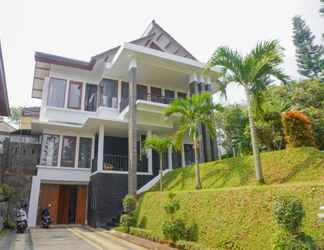 ภายนอกอาคาร 2  Villa Keluarga Thea Home Bandung