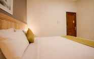 Bedroom 4 El Ora Inn & Eatery Labuan Bajo
