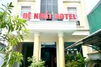 Bên ngoài De Nhat Hotel Binh Duong