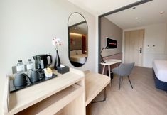 Bedroom 6 The Quart Ruamrudee by UHG