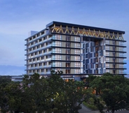 Exterior 4 Hotel Santika Premiere Padang