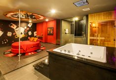Phòng tắm bên trong 4 Eros Hotel 2 - Love Hotel