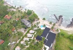 Exterior 4 Kadena Glamping Dive Resort