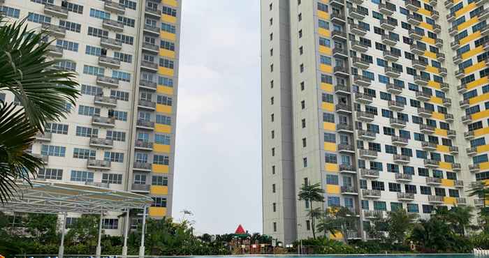 Swimming Pool Apartment Springlake Summarecon Bekasi By MDN PRO