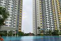 Swimming Pool Apartment Springlake Summarecon Bekasi By MDN PRO