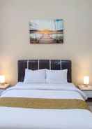 BEDROOM Atmosfer Guest House Sentul By Ruang Nyaman