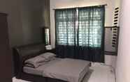 Bilik Tidur 2 OYO Home 90359 Homestay Bandar Putra 2