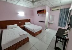 Bilik Tidur 6 Aristo Hotel 81