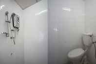 Toilet Kamar Aristo Hotel 81