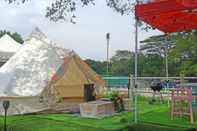 ภายนอกอาคาร Glamping @ Bukit Timah HorseCity