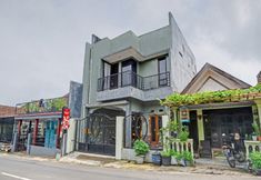 Luar Bangunan 2 OYO 90737 Losmen Aini Syariah