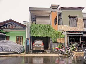 Exterior 4 OYO 90738 Griya Dara Near Swimming Pool Essence Dharmawangsa JAKARTA