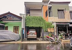 Exterior 2 OYO 90738 Griya Dara Near Swimming Pool Essence Dharmawangsa JAKARTA