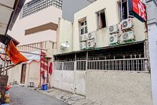 외관 OYO 90743 Kartini Populer