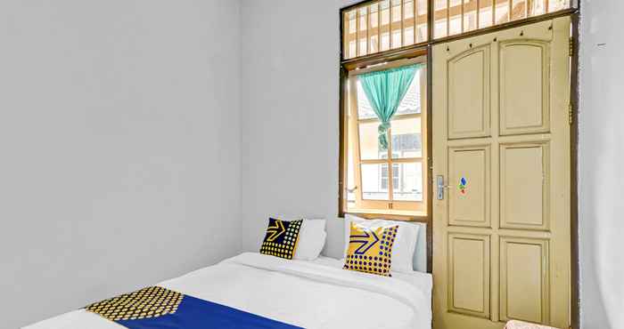 Kamar Tidur SPOT ON 90739 Kost Kalasan 39