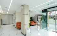 Lobby 2 The Riski Hotel @ Bangphlat Station SHA