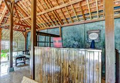 Lobi 5 SPOT ON 90742 Kinanthy Homestay Syariah