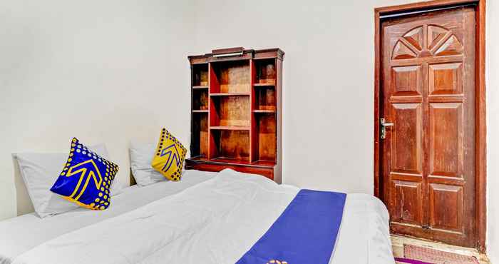 Kamar Tidur SPOT ON 90748 Guest House Bu Dedeh F82 Alamanda Dago