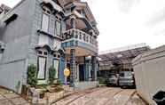 Bangunan 4 SPOT ON 90748 Guest House Bu Dedeh F82 Alamanda Dago