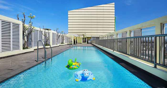 Swimming Pool Kimaya Braga Bandung by Harris