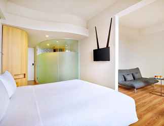 Bedroom 2 Kimaya Braga Bandung by Harris