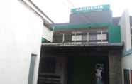 Luar Bangunan 2 OYO 90766 Gardenia Boarding House