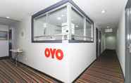 Lobi 6 SUPER OYO 90345 Tm Hotel