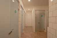 In-room Bathroom Bobopod Alun-Alun, Malang