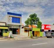 Exterior 4 OYO 90767 Gm Guest House