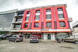 Bangunan 4 OYO Flagship 90759 Beatrix Apartment