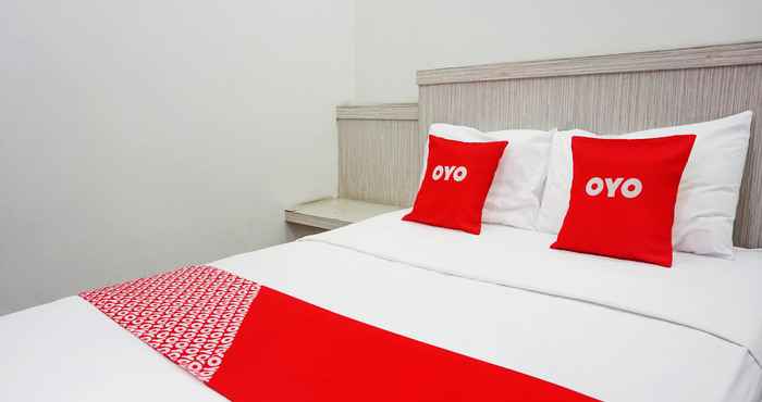 Phòng ngủ OYO 91622 Hotel Permata Intan Premiere